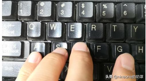 键盘指法图/电脑键盘指法操练键盘键位图？